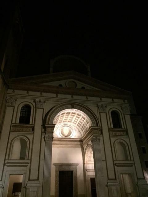 Apartamento Palazzo Guerrieri Da Fermo Mantua Exterior foto